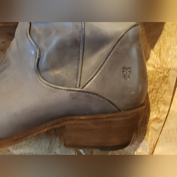 Frye, 🩶Carson Piping Tall in Graphite - Picture 10 of 16